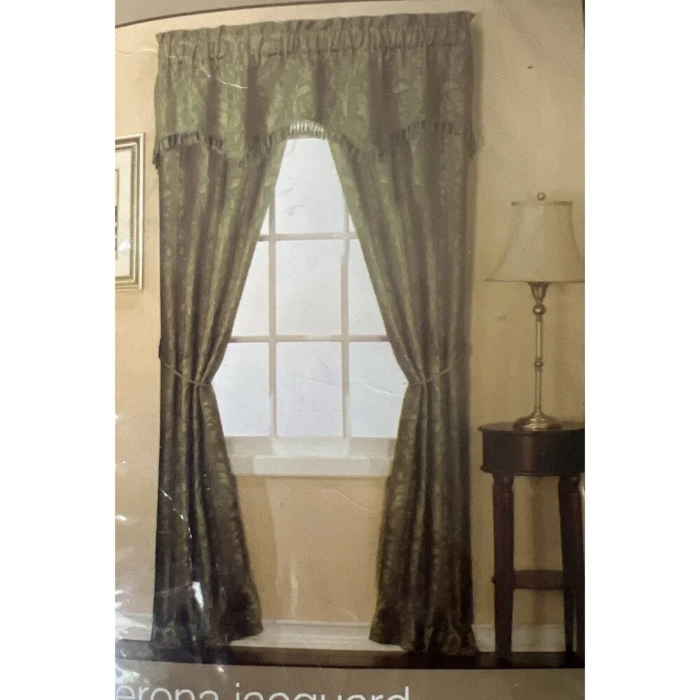 Vintage Verona Jacquard 5 Piece Curtains Green Mist Window Decor 56 x 84 New